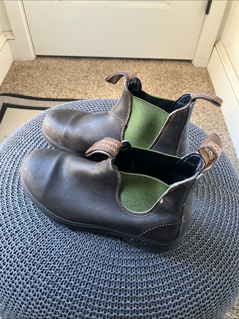 🔥🔥Blundstone unisex  5.5 men’s or women 7 Dark Brown Chukka Boots 🔥🔥 - Picture 3 of 10